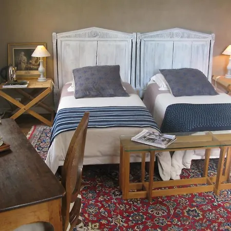 Les Cours Du Clain Couette-café *