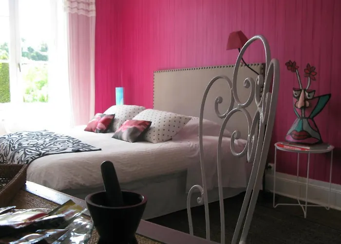 Les Cours Du Clain Couette-café