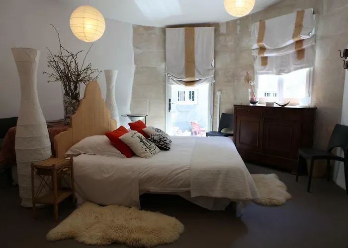 Couette-café Les Cours Du Clain Poitiers